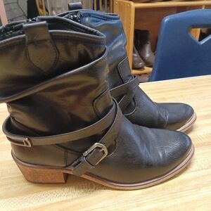 BareTraps Black Ankle Boots with Brown Heel